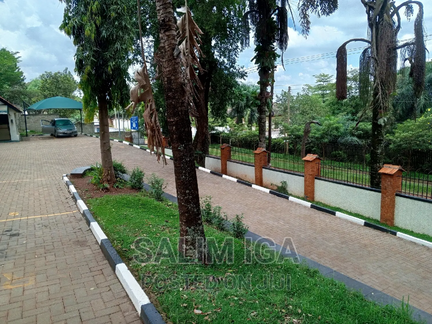 9bdrm Duplex in Kololo Property, Central Division for rent