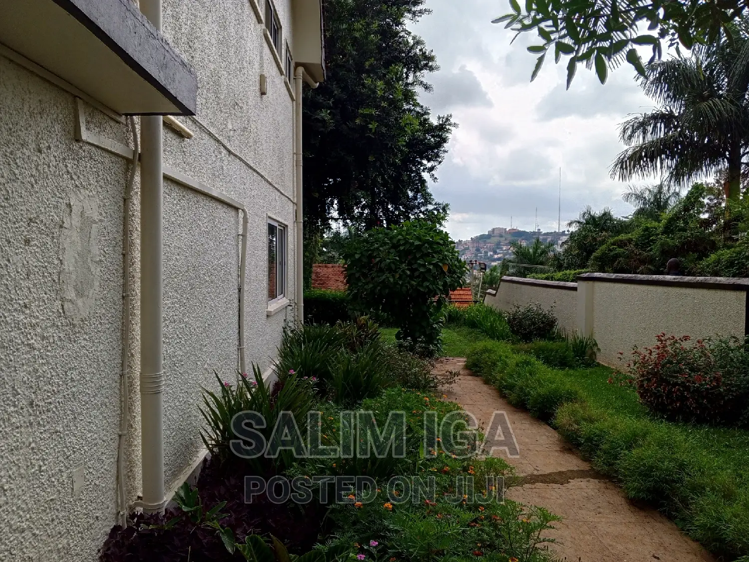9bdrm Duplex in Kololo Property, Central Division for rent