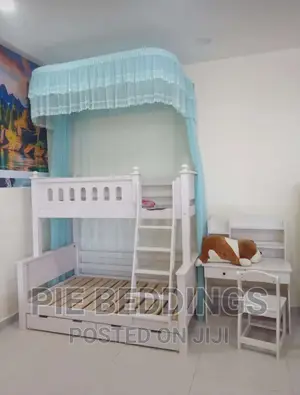 Decker Mosquito Net That Is Wall Mounted