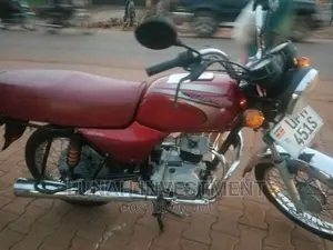 Bajaj Boxer 2021 Red