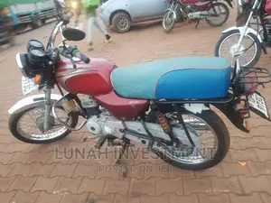 Bajaj Boxer 2023 Red
