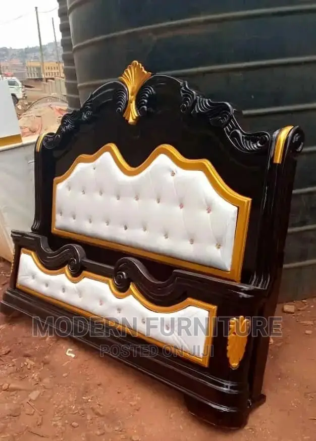 Wooden Bed of 6 X 6 Feet Call Us