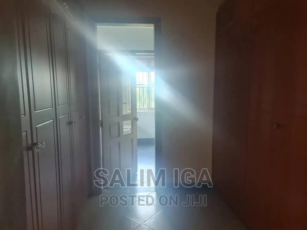 4bdrm Duplex in Kololo Property, Central Division for rent