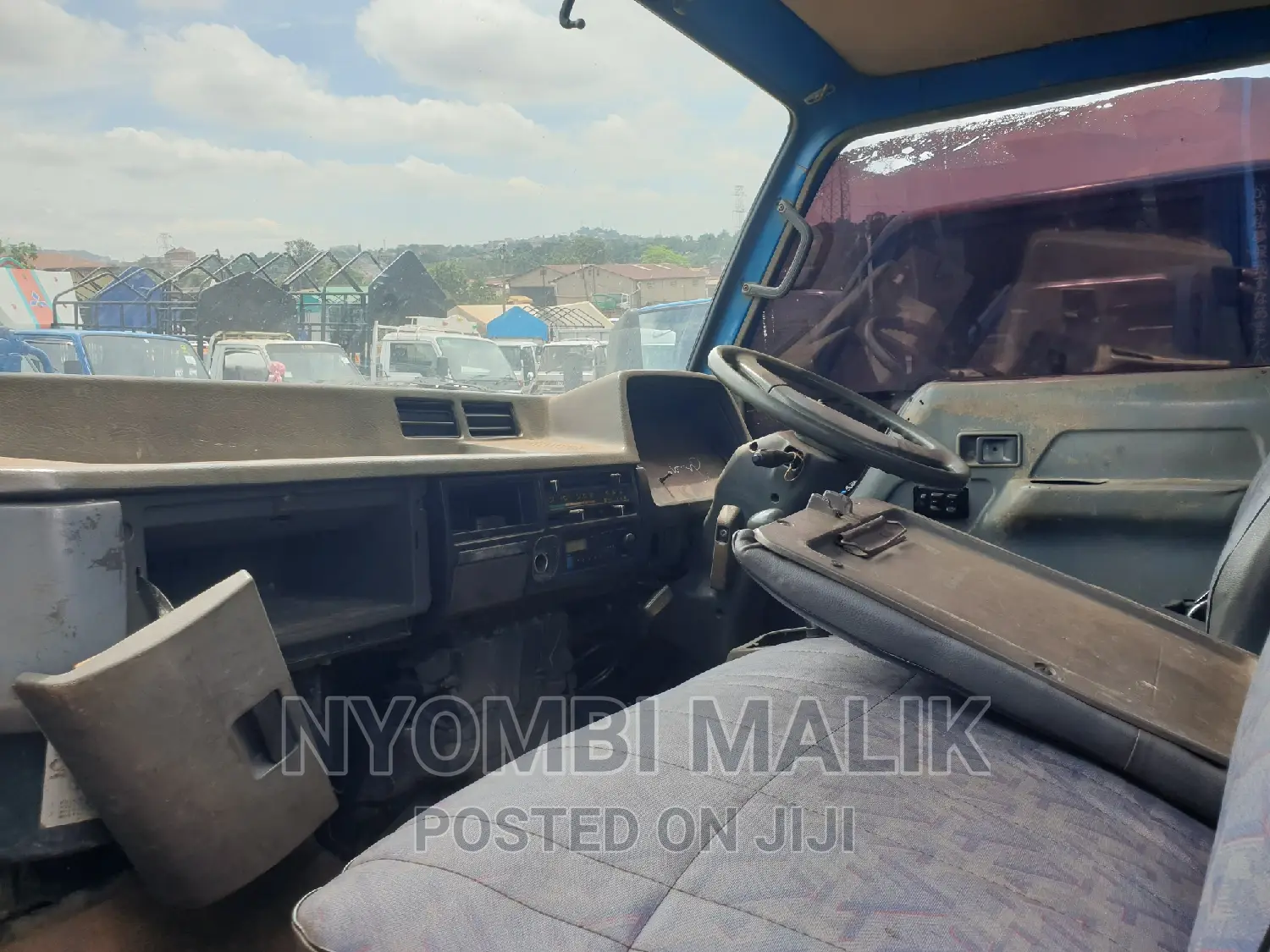 Mitsubishi Canter 1996 Blue