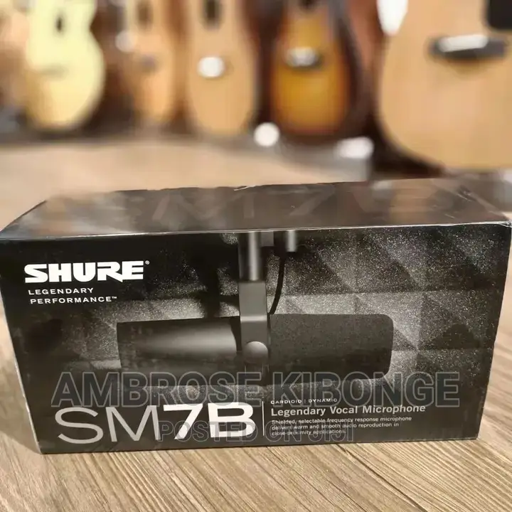 High Sound Quality SHURE SM7B Condenser Studio Microphone.