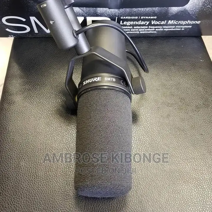 High Sound Quality SHURE SM7B Condenser Studio Microphone.