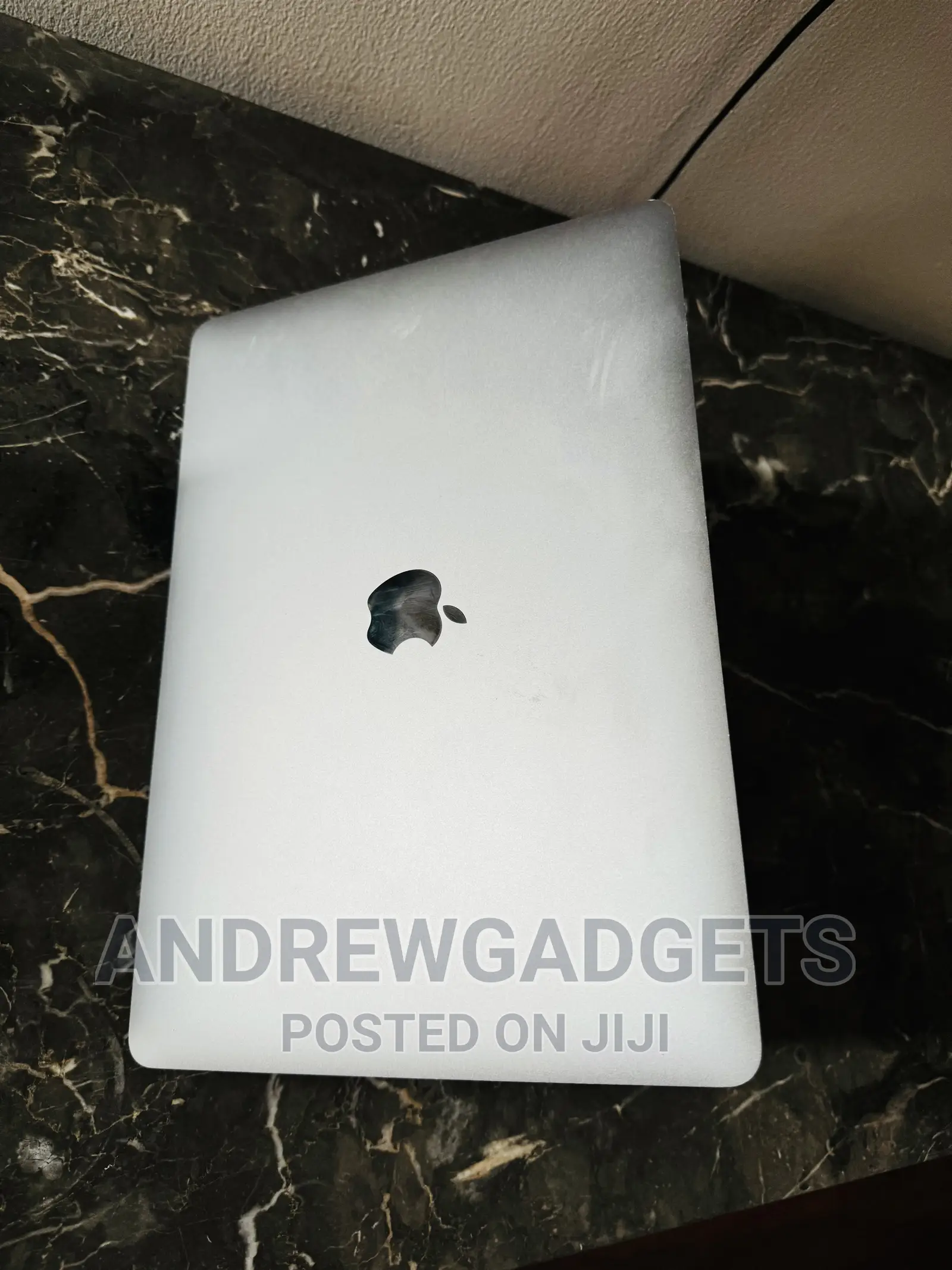 Laptop Apple MacBook Pro 2020 M1 8GB Apple M1 SSD 256GB