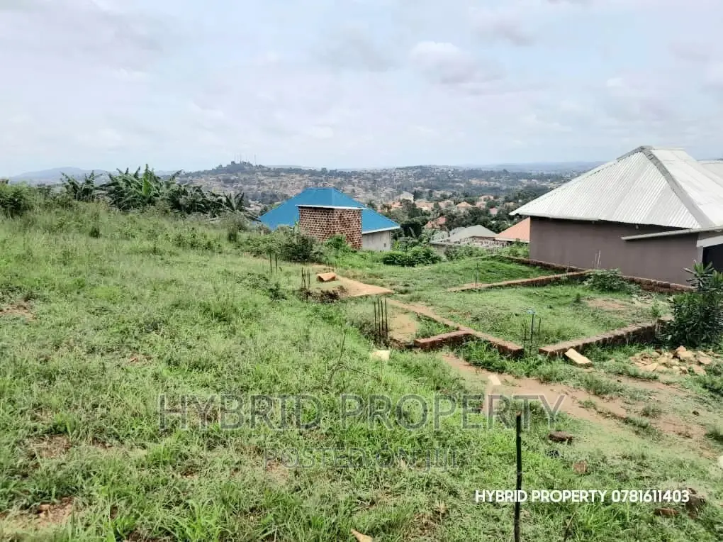 Plots for Sale at Kayunga~Gombe [Wakiso] Estate~Hoima Road.