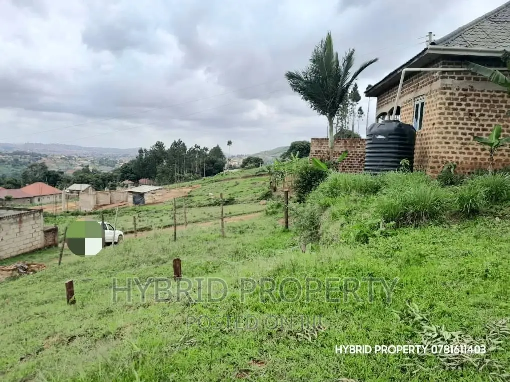 Plots for Sale at Kayunga~Gombe [Wakiso] Estate~Hoima Road.