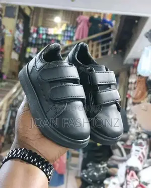Unisex Children's Sneakers-Black