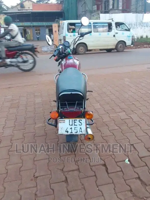 Bajaj Boxer 2021 Red