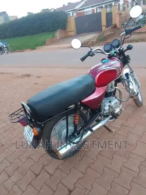 Bajaj Boxer 2021 Red