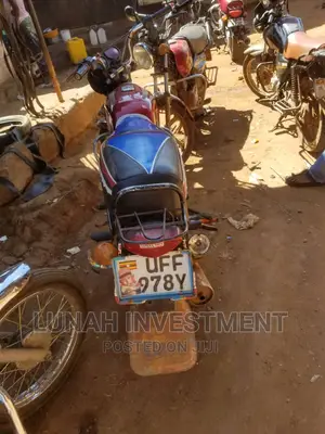 Bajaj CT 110X 2021 Red