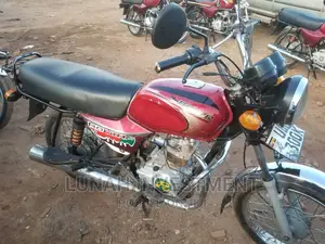 Bajaj Boxer 2021 Red