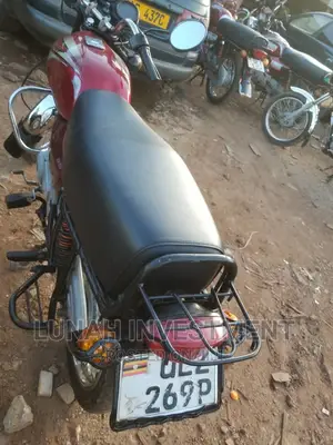 Bajaj Boxer 100 2022 Red
