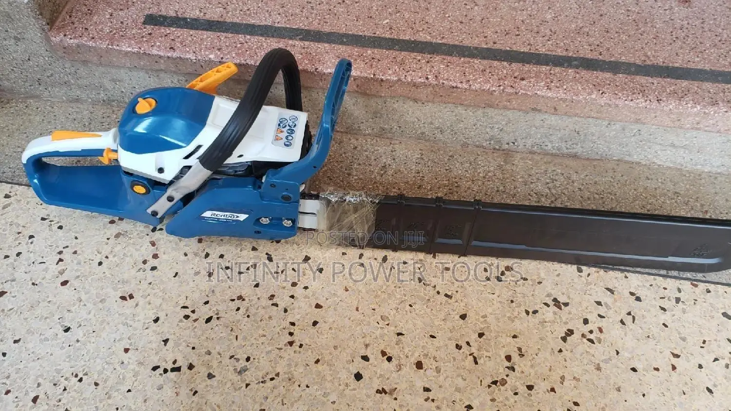 Chain Saw 24"