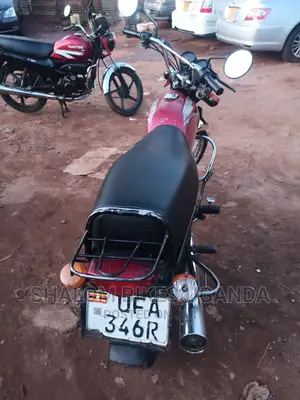 Bajaj Boxer 100 2022 Red