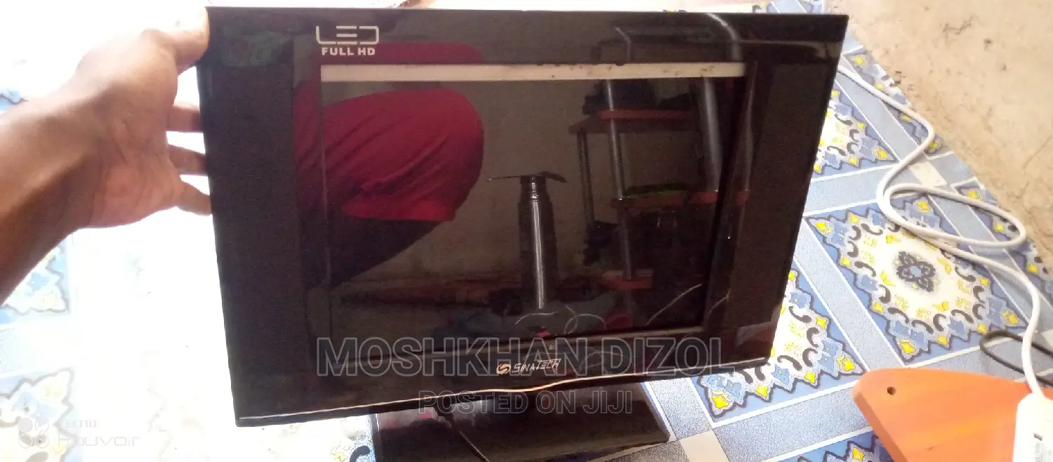 Sinatech Tv 17inches Led