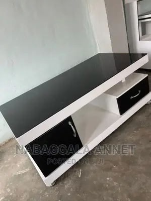Photo - Modern Center Table -Black and White