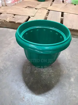 Plastic Round Flower Pot