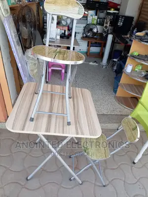 Reading Table With Chairs