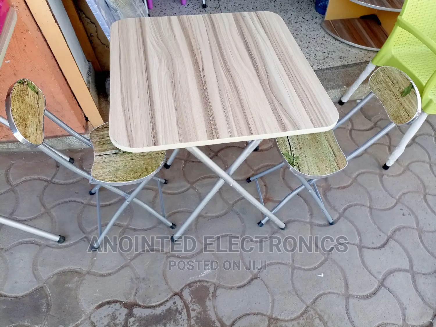 Reading Table With a Chairs