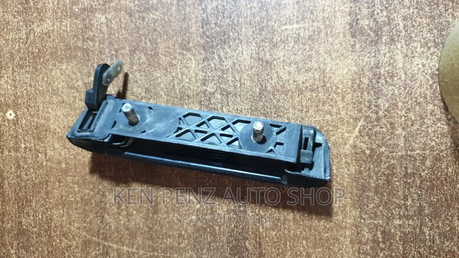 Nissan Sahara Door Handle