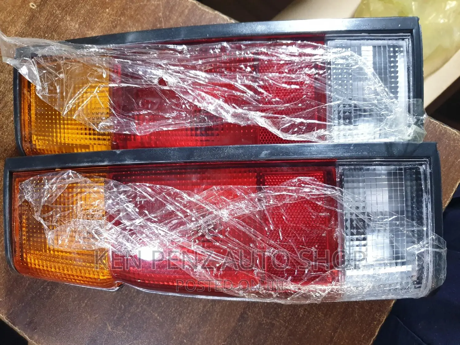 Taillamps Nissan Sahara