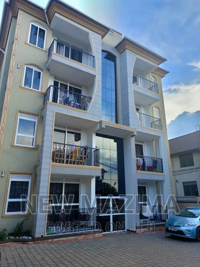 8bdrm Block of Flats in Bunga Heights, Central Division for sale