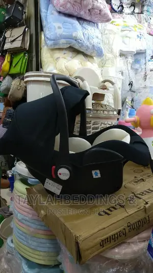1pc Car Seat With Portable Hand Rocking Chair for Comfort