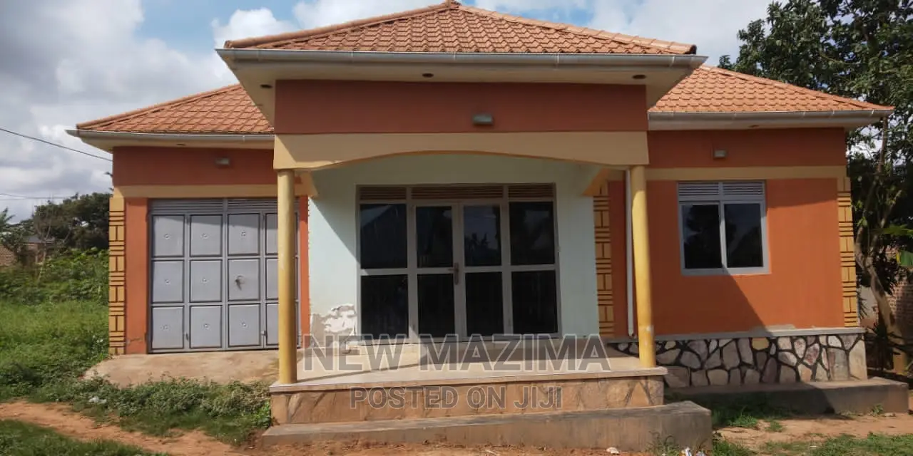 3bdrm Bungalow in Kawempe Kawanda, Central Division for sale