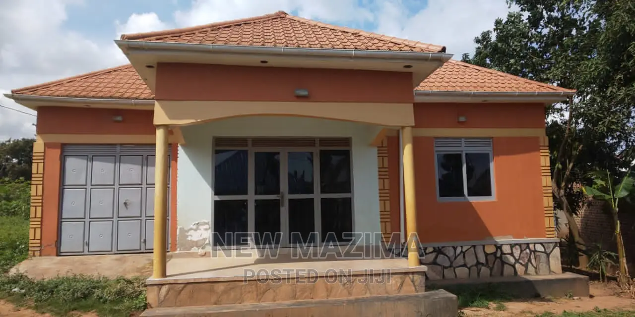 3bdrm Bungalow in Kawempe Kawanda, Central Division for sale