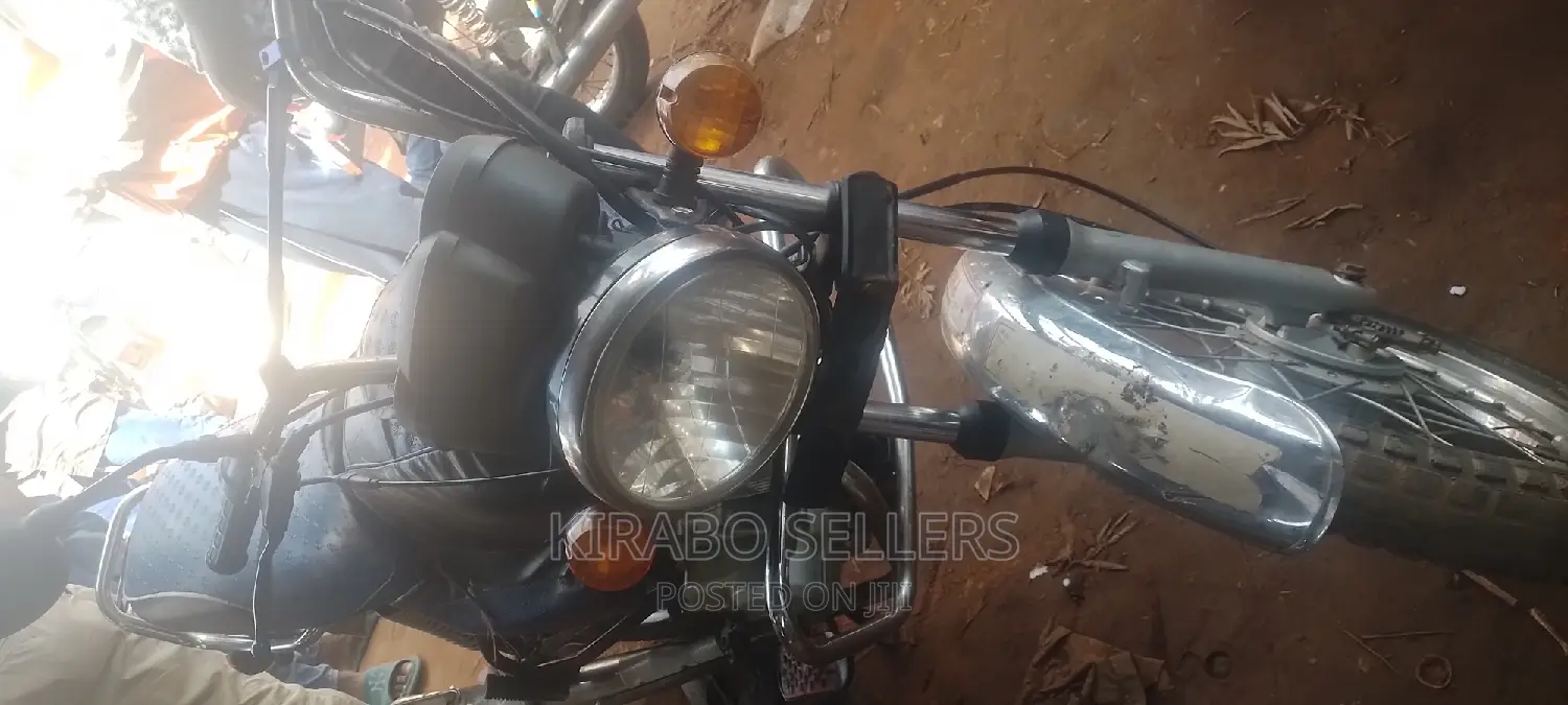 TVS HLX 125 2019 Blue