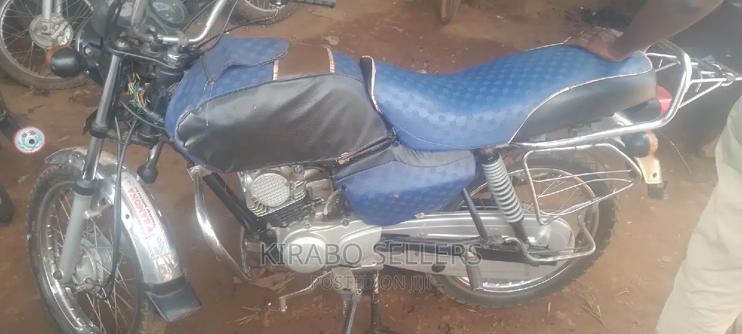 TVS HLX 125 2019 Blue