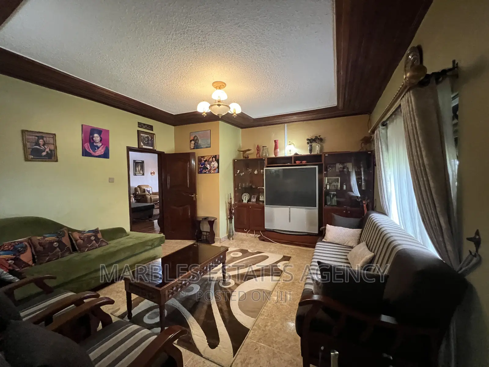 4bdrm Bungalow in Mbuya, Central Division for rent
