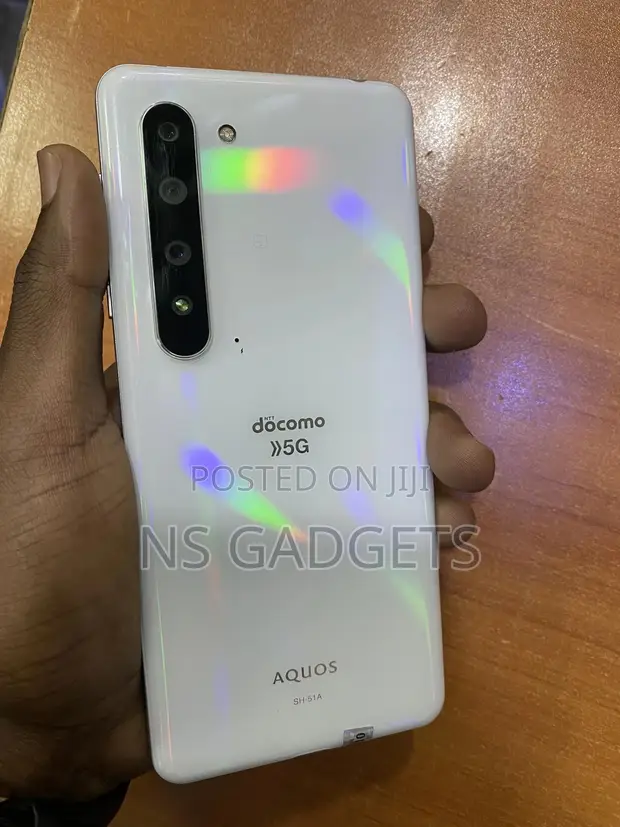 Sharp Aquos R5G 256 GB White in Central Division - Mobile Phones