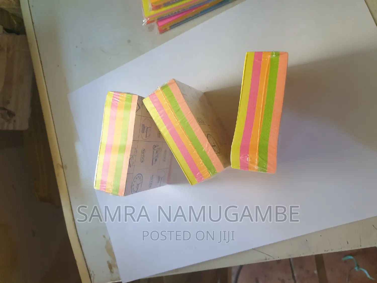 300 Sheets Stick Notes