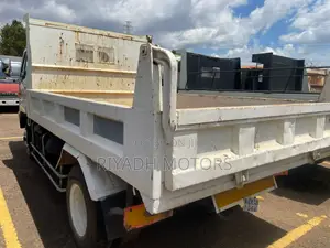 Isuzu 6HE1
