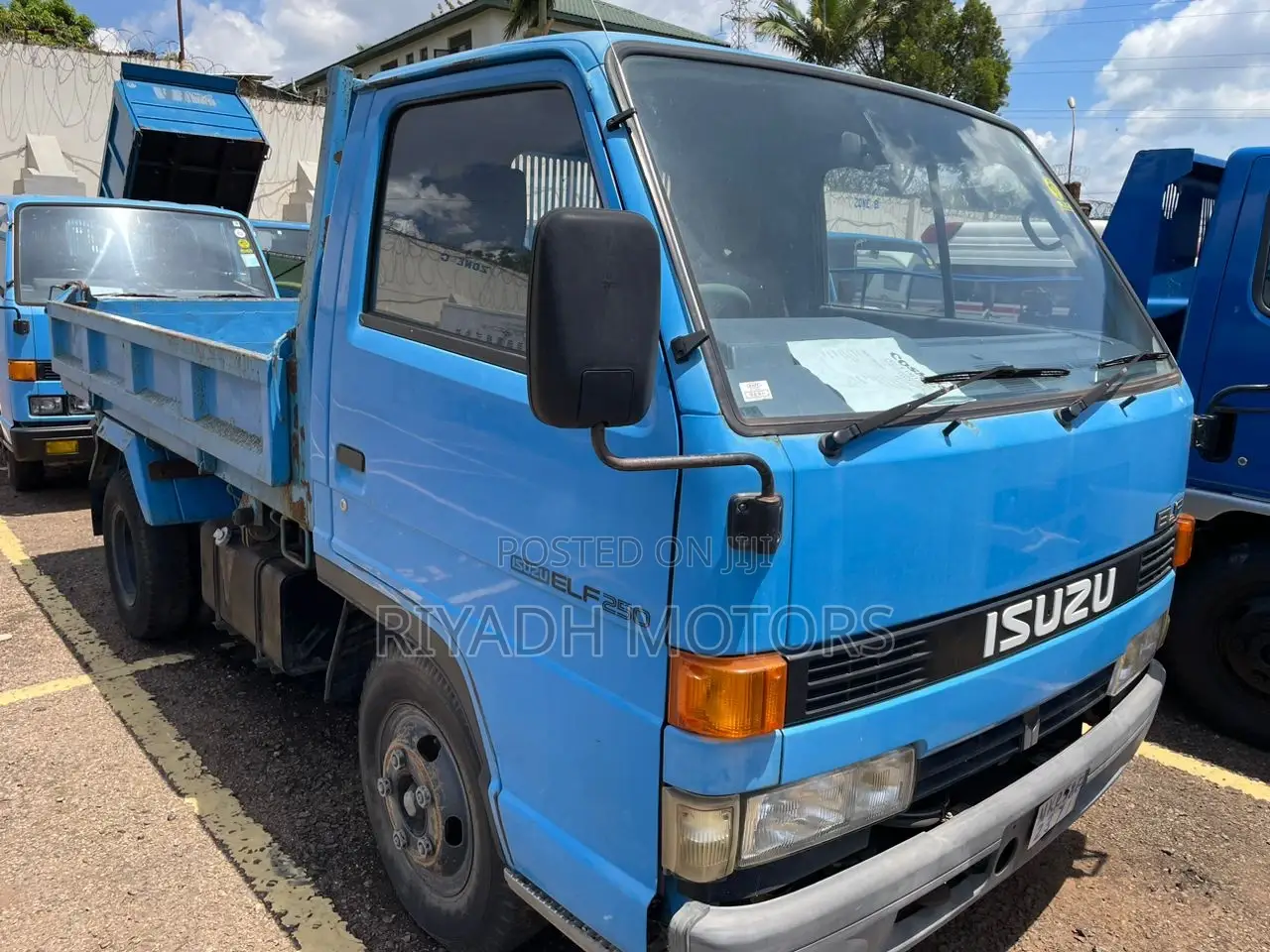 Isuzu Dumper 1989