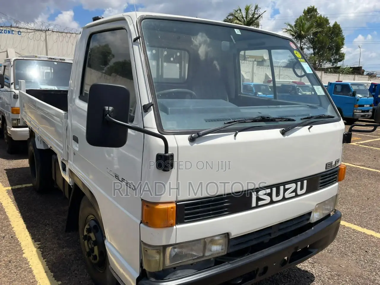 Isuzu Short Chassis