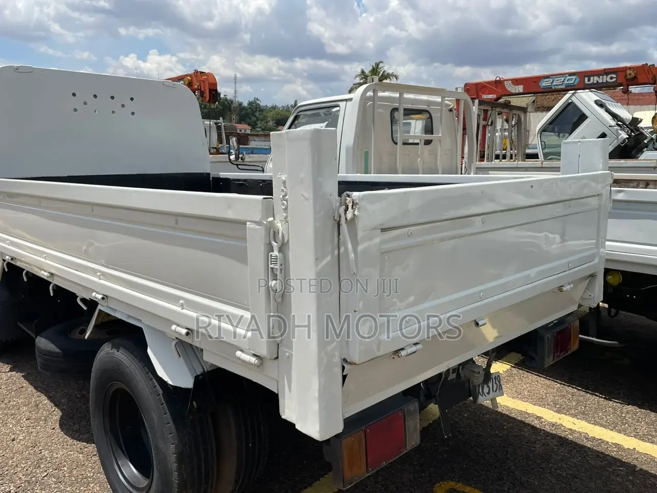 Isuzu Short Chassis