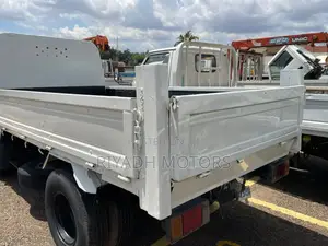 Isuzu Short Chassis