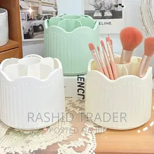 Make Up Holder /Organiser