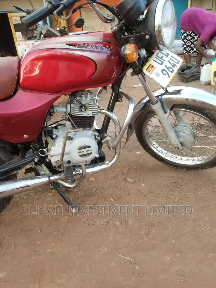 Bajaj Boxer 100 2022 Red