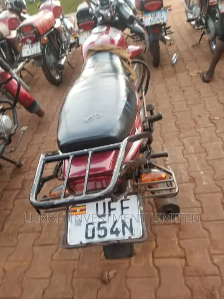 Bajaj CT 110X 2022 Red