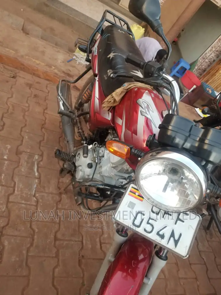 Bajaj CT 110X 2022 Red