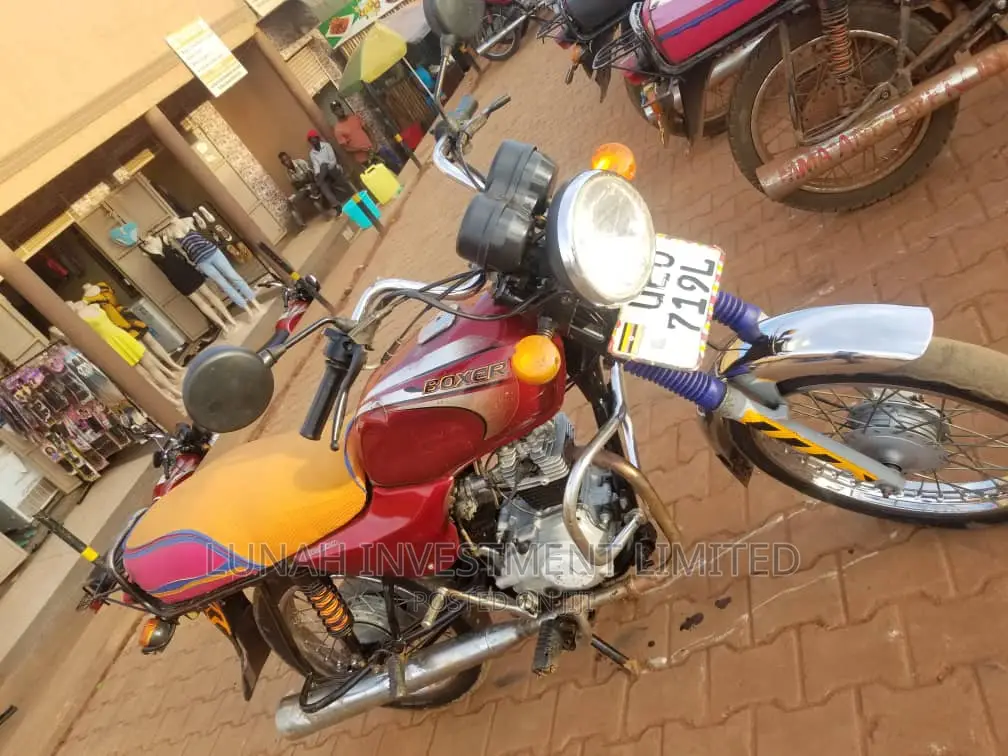 Bajaj Boxer 2021 Red