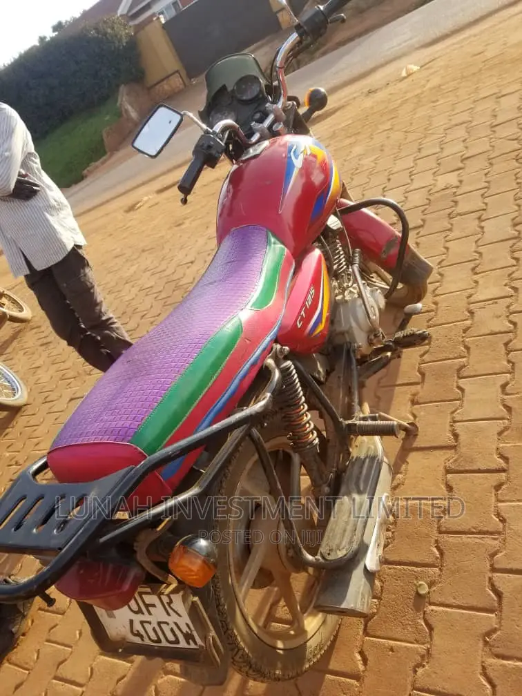 Bajaj CT 110X 2023 Red