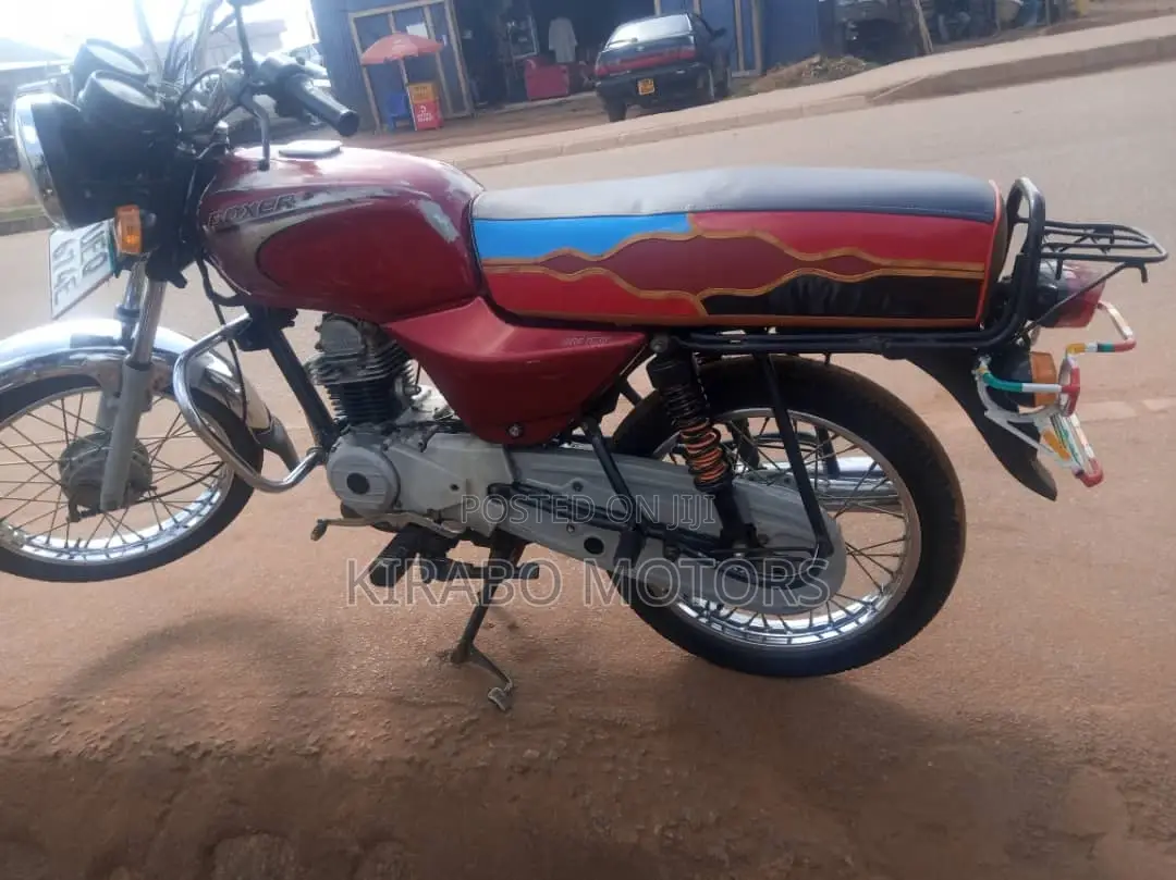 Bajaj Boxer 100 2021 Red