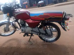 Bajaj Boxer 100 2021 Red